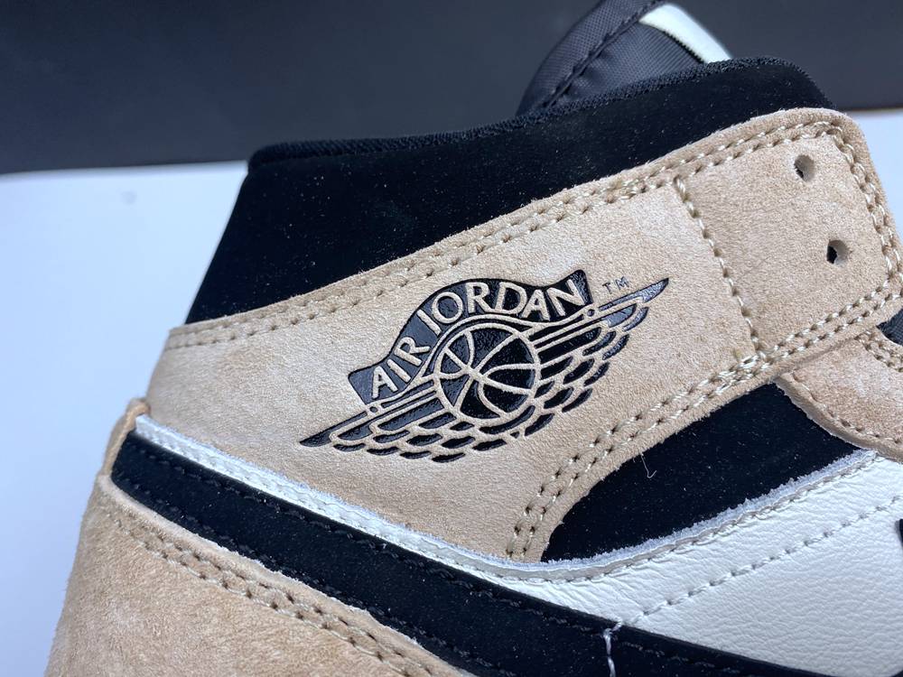 Air Jordan 1 Mid BQ6472 -800